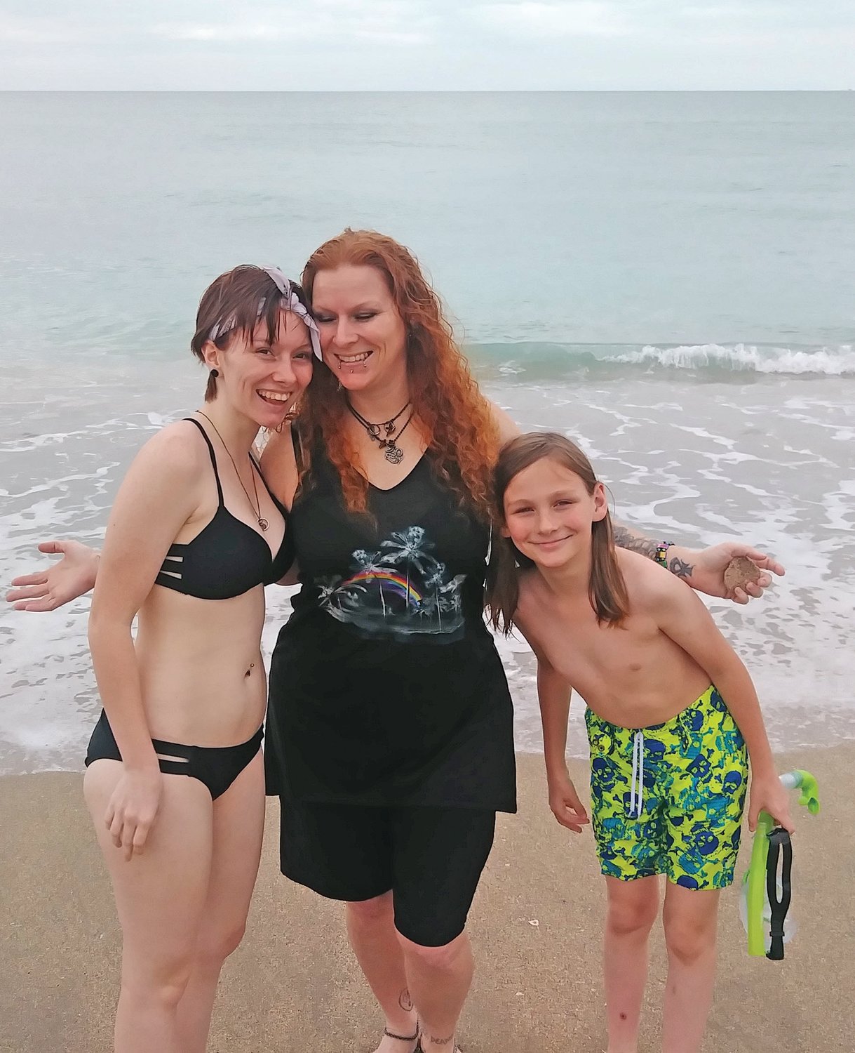 Amanda Hull with daughter Lita and son Damein.